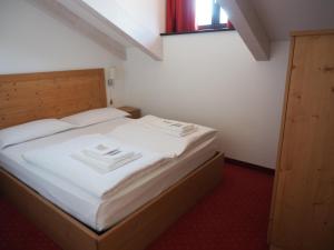 Postel nebo postele na pokoji v ubytování Hotel B&B Francolini + 37 fotografií
