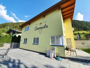 Nespecifikovaný výhled na hory nebo výhled na hory při pohledu z apartmánu