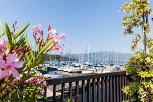 Foto dalla galleria di Hotel de Charme Laveno a Laveno-Mombello