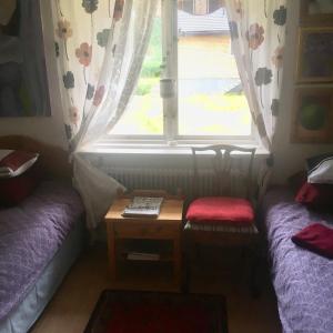 Postel nebo postele na pokoji v ubytování Arthome Småland