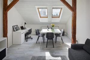 Fotografia z galérie ubytovania Airy Rooftop Flat in Michle by Prague Days v Prahe