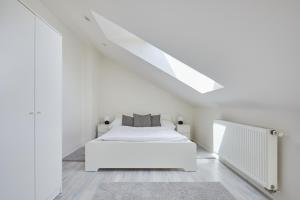 Fotografia z galérie ubytovania Airy Rooftop Flat in Michle by Prague Days v Prahe