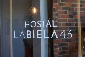 Certyfikat, podpis lub inny dokument wystawiony w obiekcie Hostal La Biela 43