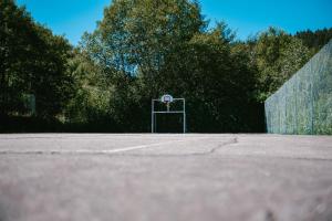 Tennis- og/eða veggtennisaðstaða á Hotel Le Val D'arimont eða í nágrenninu