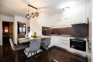 Kuchyňa alebo kuchynka v ubytovaní Warehouse apartment Zadar + 22 fotografií