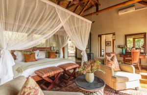 Ruang duduk di Pumba Private Game Reserve
