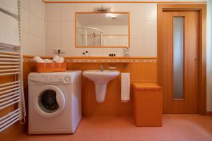 Een badkamer bij Apartmán Kadlecova vila