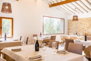Restaurace v ubytování Hotel rural Entreviñas
