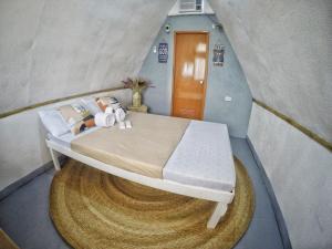 Galeriebild der Unterkunft Beach Front Hut - Faith Bay Huts 1 in Camiing