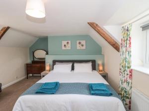 Gallery image of Ammerham Farm Cottage in Chard