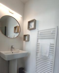 Ein Badezimmer in der Unterkunft La Maison d'Ingénieur
