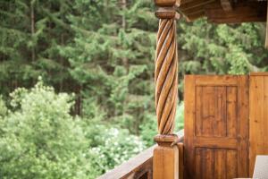 A garden outside Appartements Hochlega