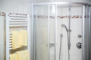 A bathroom at Appartements Hochlega