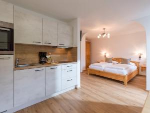 Kuchyň nebo kuchyňský kout v ubytování Appartementhaus Fuchs