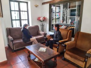 Χώρος καθιστικού στο Hotel Mesón de los Virreyes