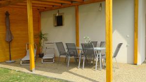 Patio alebo iná vonkajšia časť ubytovania Kimy home