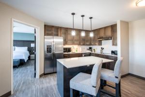 Kuchyň nebo kuchyňský kout v ubytování Staybridge Suites - Scottsdale - Talking Stick by IHG