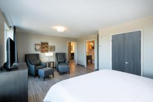 TV a/nebo společenská místnost v ubytování Staybridge Suites - Scottsdale - Talking Stick by IHG