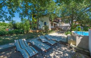 Zahrada ubytování Casa Ajla with private Pool