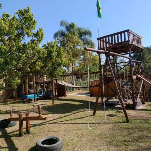 Otroško igrišče poleg nastanitve Recanto do Luar