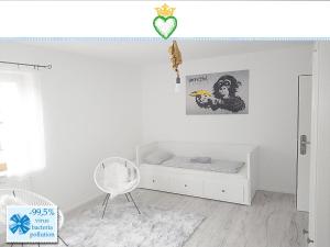 Fotografie z fotogalerie ubytování Domizil Salem "Large" 105 qm, direkt am Naturschutzgebiet und Schloss Salem, 2 x Schlafzimmer & 2 x Dusche & 30 qm Terrasse & privater Garten 300 qm, Allergiker geeignet v destinaci Salem