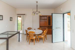 Imagen de la galería de Marmari Beach View, en Marmarion