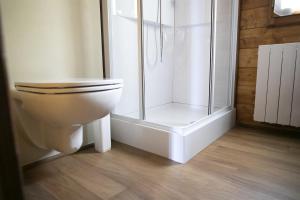 A bathroom at IseoLakeRental - Villa Alessandra