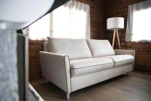 A seating area at IseoLakeRental - Villa Alessandra