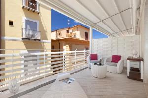 Balkón nebo terasa v ubytování Hotel Tasso Suites & Spa
