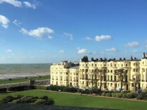 Foto de la galería de Quirky Seaside Family Cottage walk to the waves! en Brighton & Hove