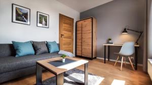 Część wypoczynkowa w obiekcie Wrocławska Two Bedroom Apartment