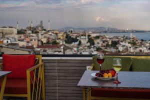 Zdjęcie z galerii obiektu Grand Balyan Hotel & Restaurant w Stambule