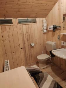 A bathroom at Goserhof Még 17 kép