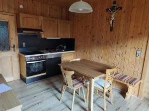 A kitchen or kitchenette at Goserhof