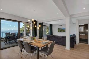Posezení v ubytování Holiday home Alta Vista Bast