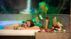 Afbeelding uit fotogalerij van APARTAMENTO ESTRELLA SAUNA SPa JACUZZI in Alhama de Aragón +75 foto's