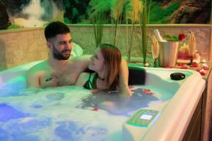 Afbeelding uit fotogalerij van APARTAMENTO ESTRELLA SAUNA SPa JACUZZI in Alhama de Aragón