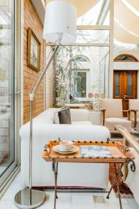 アルカネスにあるMinimalist Stone Country Houseのギャラリーの写真