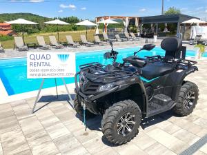 Bazén v ubytování 16 Lakes Hotel nebo v jeho okolí
