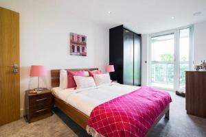 Greenwich Riverside 2 bed apartment Sleeps 6