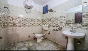 Ванная комната в Hotel Today, Katra