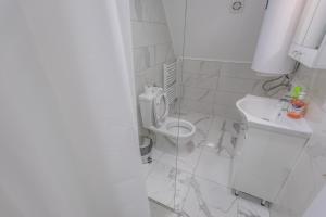 Koupelna v ubytování Apartmani Centar Loznica