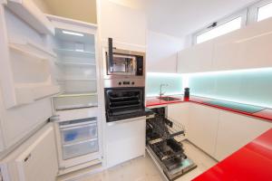 Cucina o angolo cottura di MEDANO4YOU The Austrian Holiday Home