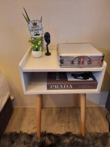 Foto dalla galleria di Amaia Steps Nuvali fully furnished unit with swimming pool view near Carmelray Pitland a Calamba