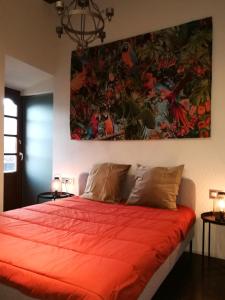 Un pat sau paturi într-o cameră la VELASCO JAUREGIA-SIERRA DE SUEÑOS