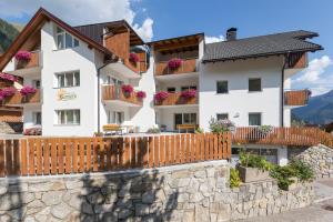 Nespecifikovaný výhled na hory nebo výhled na hory při pohledu z apartmánu