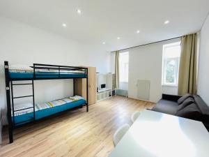Ένα ή περισσότερα κρεβάτια σε δωμάτιο στο Vienna Prater Apartments