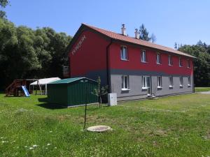 Budova, v ktorej sa apartmán nachádza