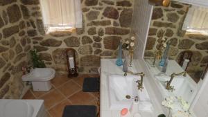 Um banheiro em Quinta da Ribeira