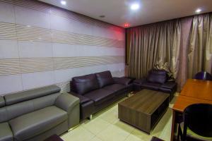 Hotel vallee ziz的休息区